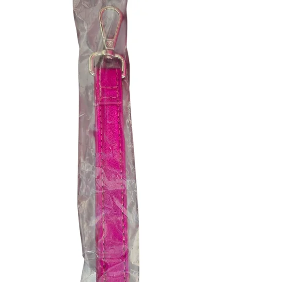 The Dylan Clutch - Puff Heart Design NWOT - Picture 8 of 9